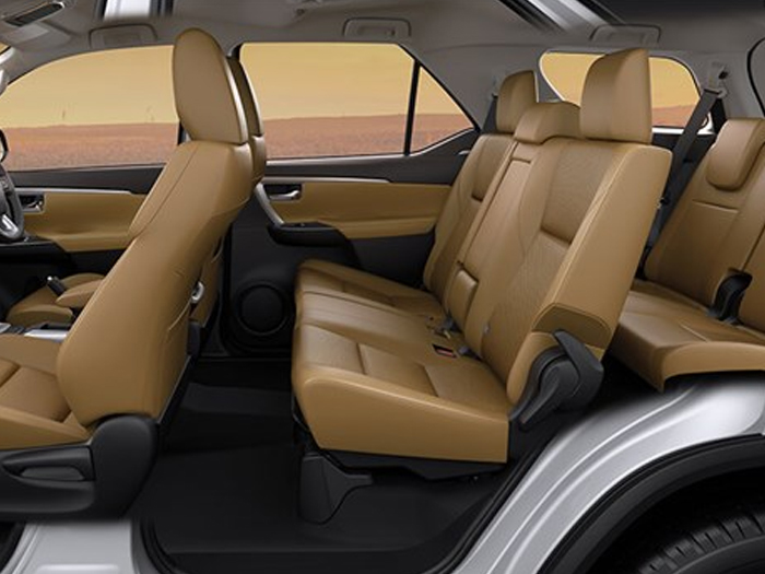 toyota-innova-crysta-inn